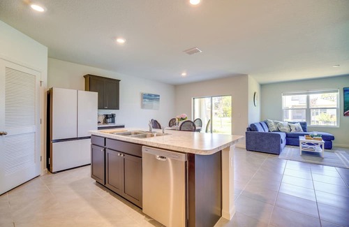 Sebastian Casa | Pet-Friendly Sebastian Retreat: 7 Mi to Beach!