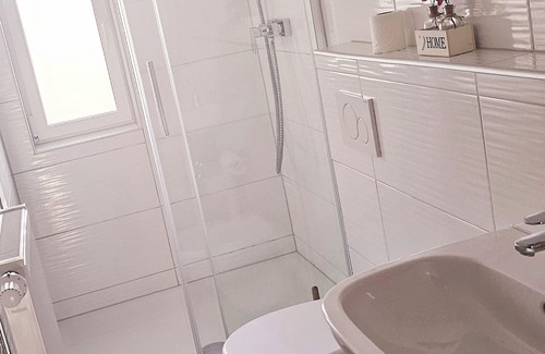 Geislingen an der Steige Apartamento | Fitters' apartment with 4 bedrooms for up to 7 people
