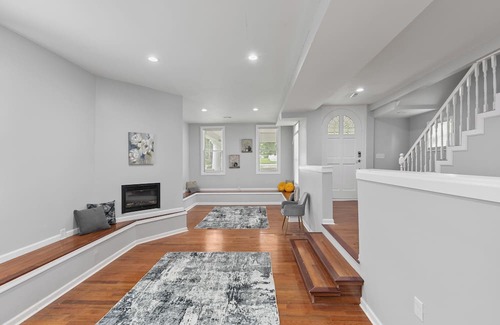 Woodbourne-McCabe Casa | Luxury Stay on Woodbourne