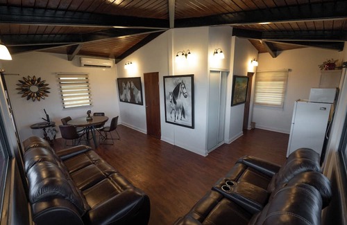 Vega Alta Casa | Entire Place W/Private Bar, Jacuzzi, Pool table & Scenic View.