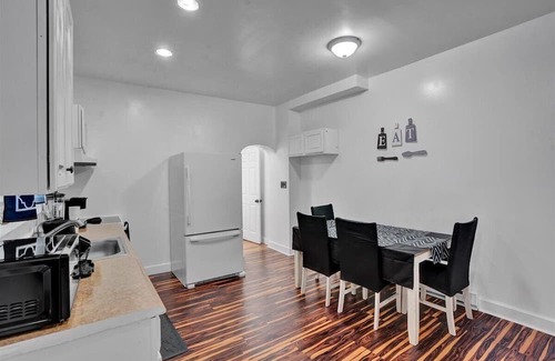 Allentown Apartamento | Allentown paradise near ppl center -1 paid parking per booking