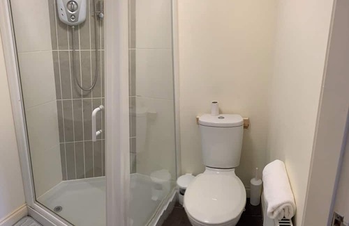 Acresford Casa | Coventry Charm - Spacious 3 Bedroom House
