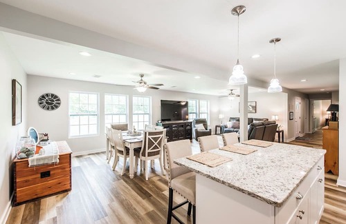 Hendersonville Otro | Charming ranch style farmhouse, close to Nashville