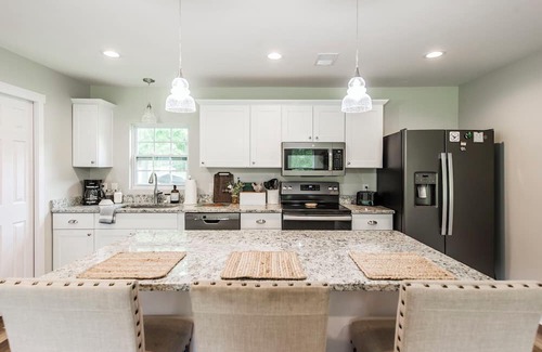 Hendersonville Otro | Charming ranch style farmhouse, close to Nashville