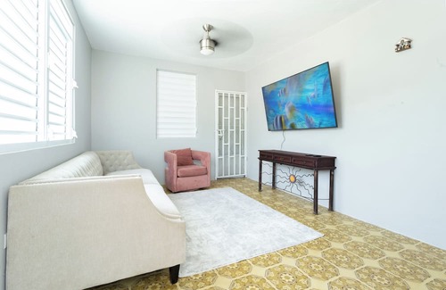 San Antonio Casa | Beautiful house located in the serene coastal town of Dorado.