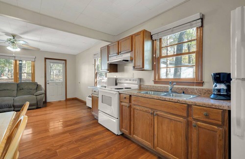 Jamestown Cabina | Country 2 Bedroom 1 Bath Cabin located at Lake Cumberland #410
