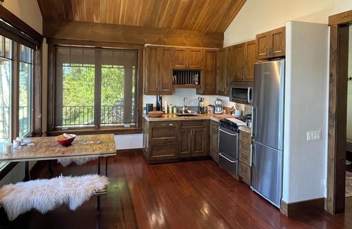 Whitefish Casa | Beautiful Secluded well built home 12 min from town and 30 min from Glacier NP