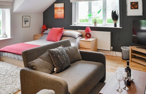 Corbridge Cabaña | Welcome to Birchwood House Studio, a tranquil studio apartment nestled in Corbridge’s centre.