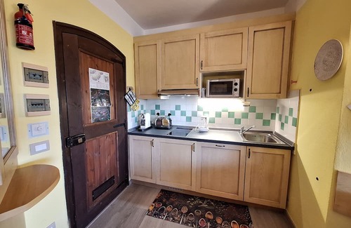 Canneddi Apartamento | Casa Maia - Appartamento 5 Posti Letto a 250 Metri dal Mare di Calarossa
