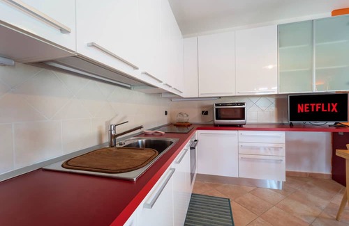 S'Iscala Apartamento | Villa with Patio, Private Entrance and Garden, 5 minutes from the sea