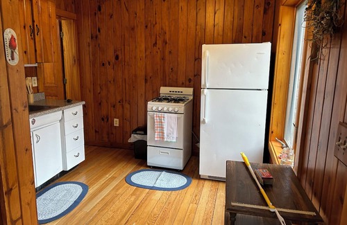 Ashville Cabina | Cozy Cabin close to Lake!