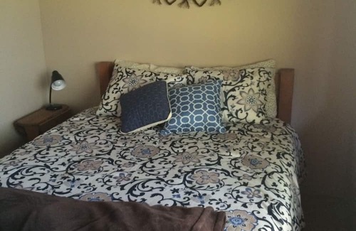 Kalispell Cabaña | Welcome to Creston Country Cottage, your gateway to an enchanting retreat!