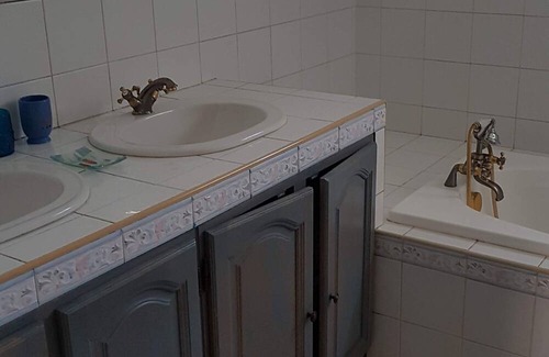 Saint-Gilles Villa | Maison Avec Jardin/Piscine /Pool House