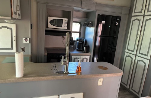 Hemet Casa | Daisy Dukes Unique & Fun Private Custom Home on Horse Ranch!