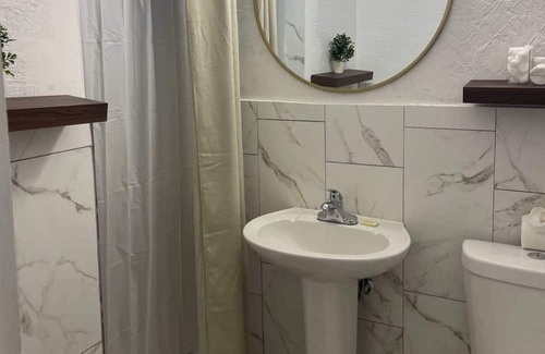 Holly Hill Casa | Looking to unwind? Harmony Hideaway is the peaceful break you need!!!