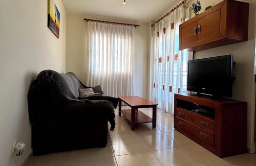 Plaza De La Costera Apartamento | ¡A 2minutos de la Playa, muy Luminoso, Bien Equipado y con Aire Acoindicionado!