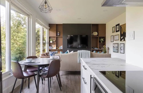 Whistler Cay Heights Condominio | Calm and Serenity in Whistler 2 Bedroom in Whistler