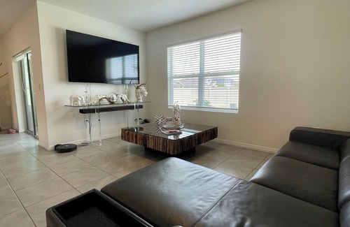 Sarasota Casa | Beautiful house 10 min from the beach