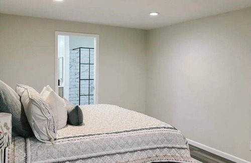 Knoxville Cabaña | Cozy Cottage in Knoxville, close to Sevierville!