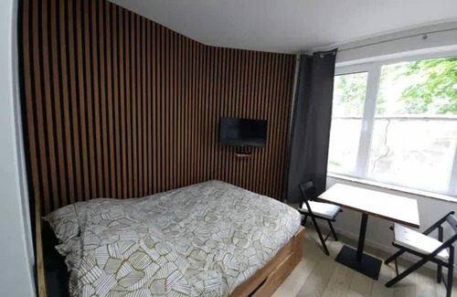 Saint-Josse-ten-Noode Apartamento | Homerez - Nice studio for 2 ppl. at Saint-Josse-ten-Noode