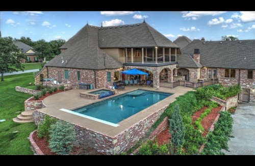 Sperry Casa | Lake View with pool