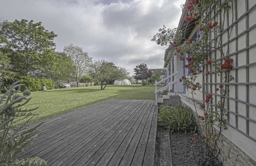 Tracy-sur-Mer Casa | Le refuge, self-catering cottage with garden