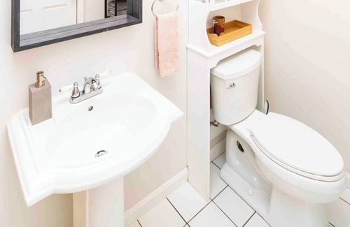 Pomona Cabina | This cabin is a 5 bedroom(s), 3 bathrooms, located in Pomona, IL.