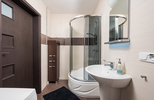 Warsaw Apartamento | Coopera Standard Apartment