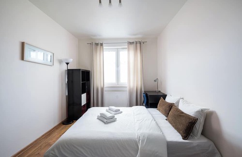 Warsaw Apartamento | Coopera Standard Apartment