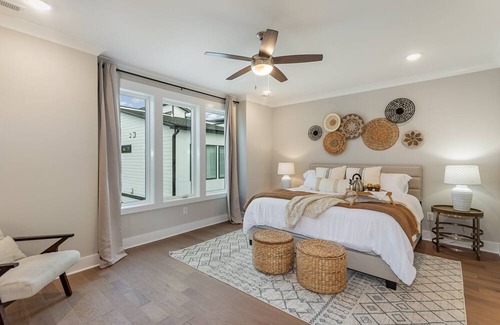 Whitebridge Casa | Dolly's Hideaway - Rooftop Deck - Mins to Broadway