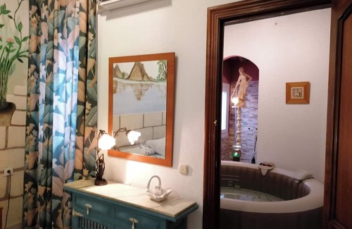 Calamonte Casa | Homerez - Charming House in Calamonte with Jacuzzi