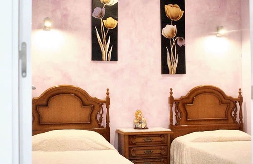 Los Arenales del Sol Casa | Homerez - Elegant Villa with Pool near Elx