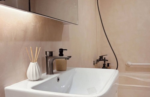 Datong Apartamento | 3 minutes to taoyaun airport MRT / 5mins to night market! 6 people max apartment