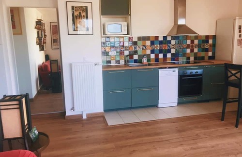 Noisy-le-Sec Apartamento | Vrbo Property