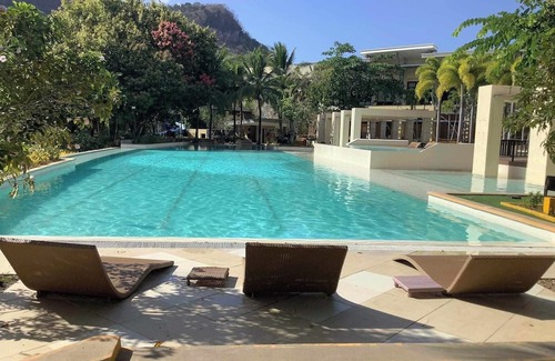 Nasugbu Casa | Welcome to our lovely 2 BD 2-Bath Condo 5mins walk from the beautiful beach
