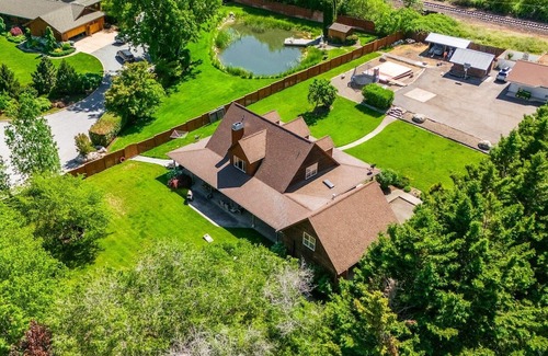Ashland Casa | The Hux- Make Memories in Ashland