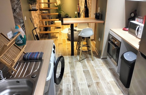 Saint-Pantaleon-de-Larche Apartamento | Vrbo Property