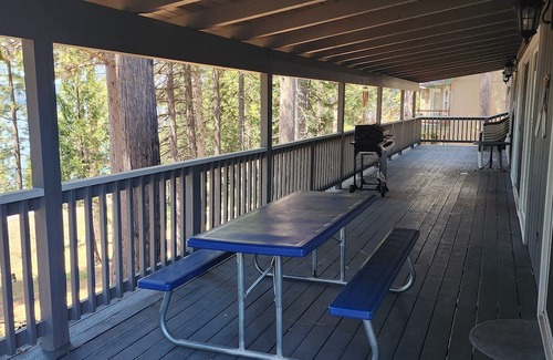 Susanville Casa | Multi-family Lakehouse with Spacious Parking!