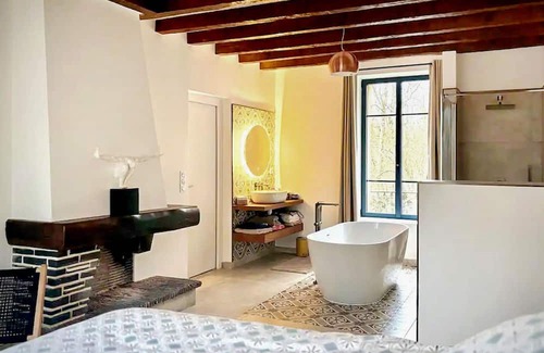 Montbarrois Casa | 5 bedroom accommodation in Montbarrois