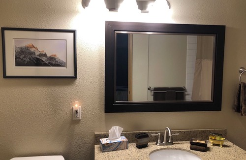 Jasper Apartamento | Private suite steps from downtown and miles away from your worries!