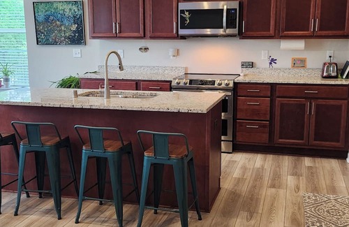 Village of Germantown Casa | Private residence away from the noise of the RNC.
