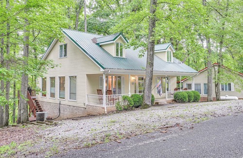 Cadiz Casa | 'Delma's Haven' in Cadiz w/Deck & Lake Access!