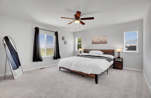 Longmont Casa | Centrally Located home near Boulder, Fort Collins, and the Rockies