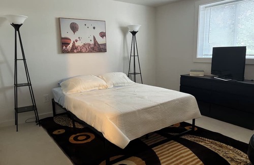 Happy Valley Apartamento | Cozy 2 bedroom 1 bathroom apartment with a Beautiful view.