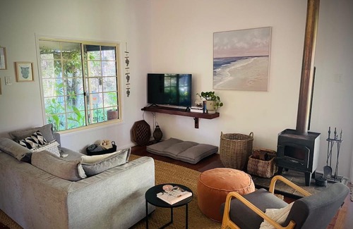 Cootharaba Cabaña | Relaxing Family-Friendly Vacation Home with a nature view in Noosa Hinterland!