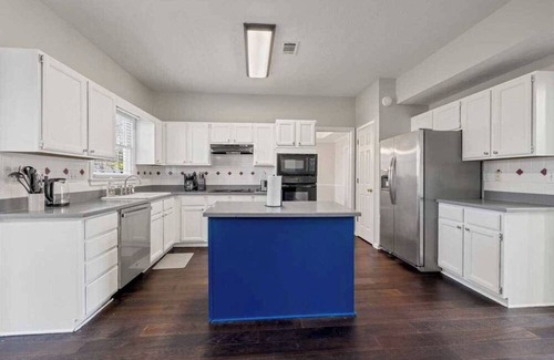Cumming Casa | Stunning 4B House 2 min to Green Harvest/ Shops #41937