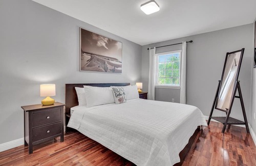 Birch Park Finger Streets Casa | Steps From the Beach Heated Pool Seaside Key