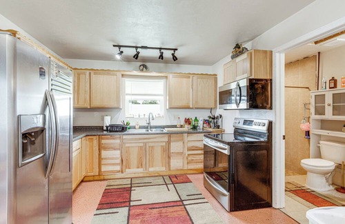 Archer Casa | Quaint Archer Farmhouse: Peaceful & Quiet Setting!