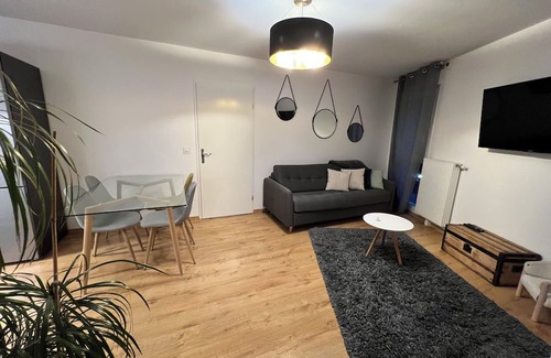 Rambouillet Apartamento | Vrbo Property