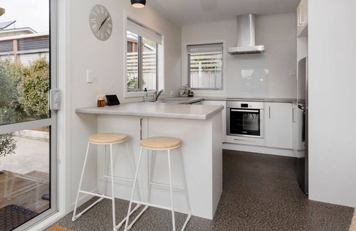New Plymouth Casa | Cosy Hideaway On Pioneer